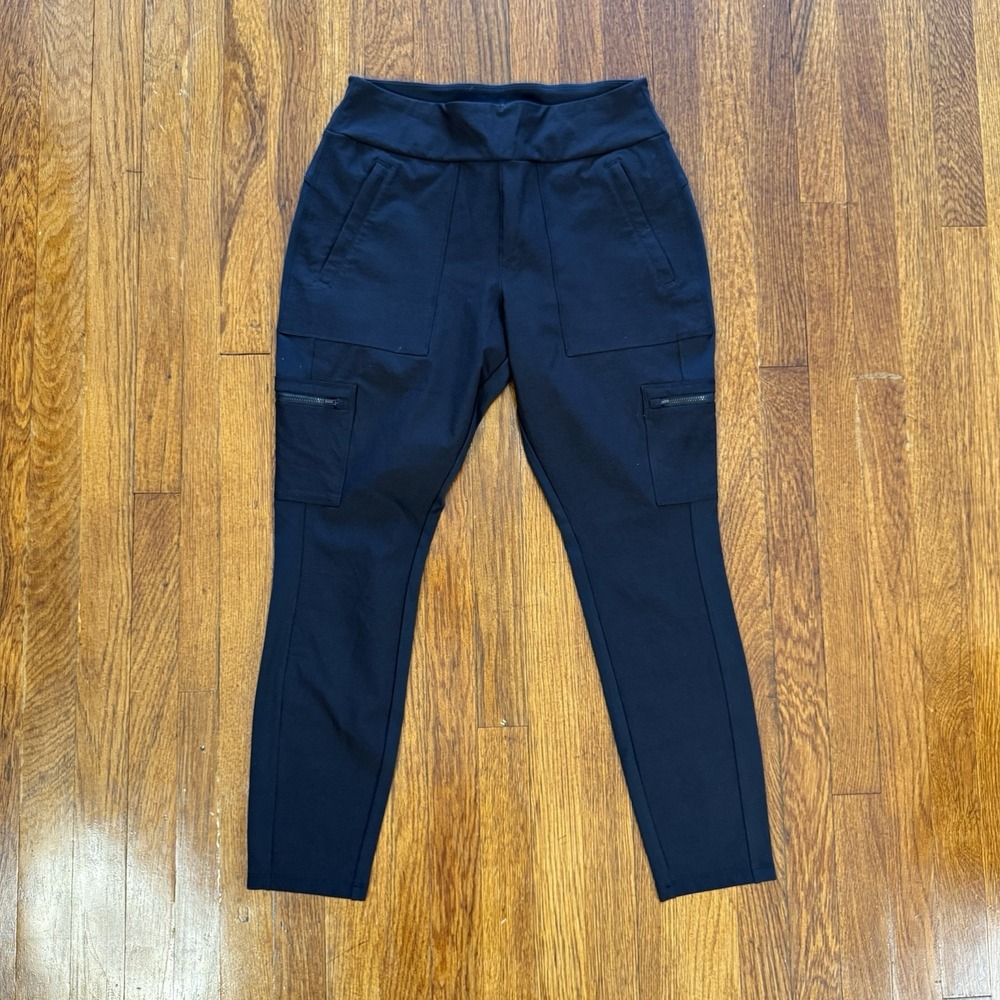 Athleta Headlands Hybrid Cargo Tight Pants Black size 12 Workout Outdoor Hiking